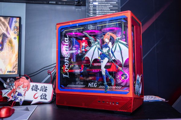 盛康优配优配 微星 BW 2025 展示魔龙姬定制版主题整机，含系列硬件及外设