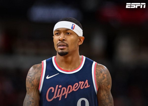 华盛配资 经纪人：比尔目标是打出一个出色的赛季，明夏与快船重新签下一份长期合同