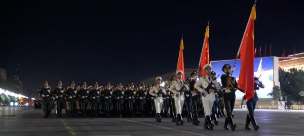 创盈配资 “九三阅兵”进入倒计时！专访军事专家邵永灵：装备更新方面会出现重大变化和新意